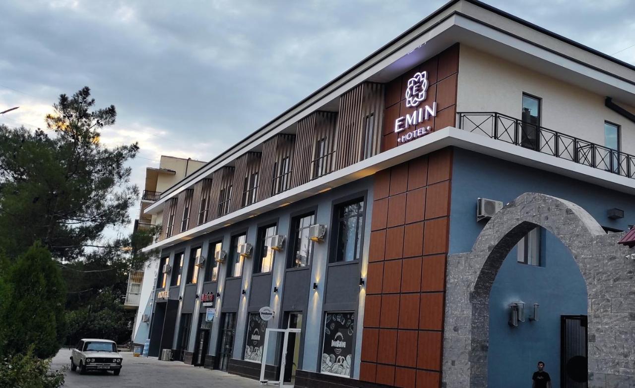 Emin Hotel Fergana Exteriér fotografie
