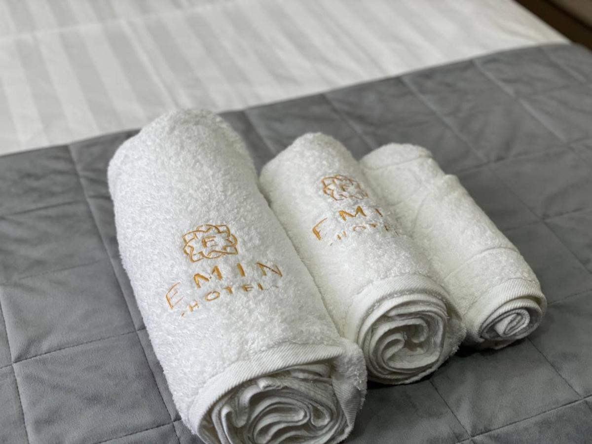 Emin Hotel Fergana Exteriér fotografie