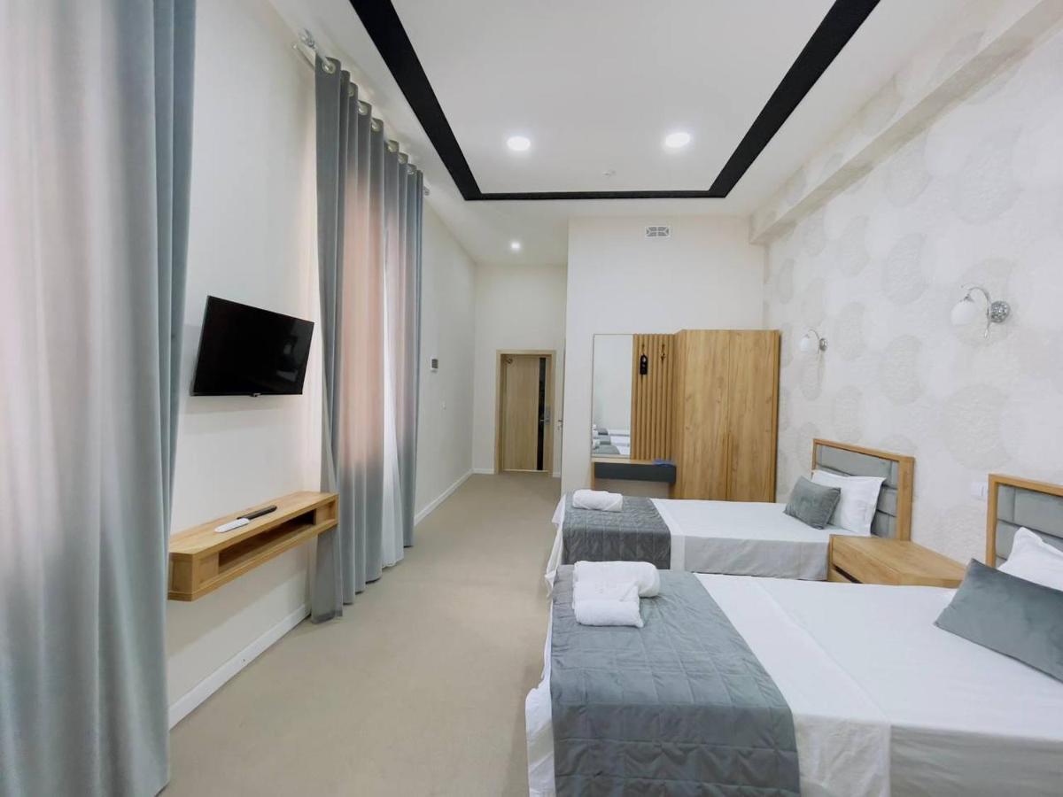 Emin Hotel Fergana Exteriér fotografie